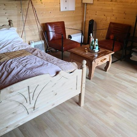 25qm ATRIUM Holz-Bungalow- NATUR PUR- NEUES MASSIVHOLZ BETT- Juni 2022- Objekt optimiert! Scharbeutz Zewnętrze zdjęcie