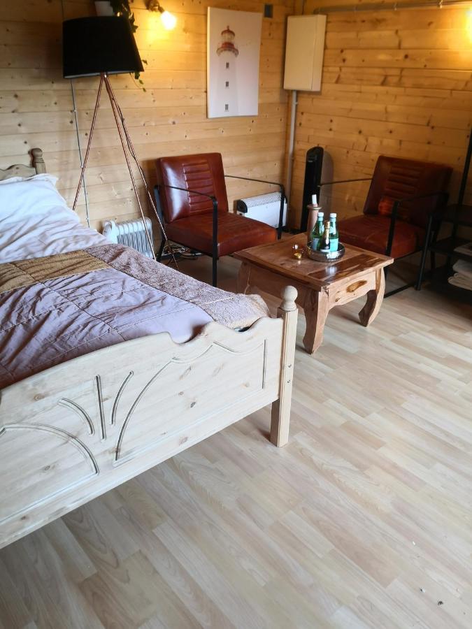 25qm ATRIUM Holz-Bungalow- NATUR PUR- NEUES MASSIVHOLZ BETT- Juni 2022- Objekt optimiert! Scharbeutz Zewnętrze zdjęcie